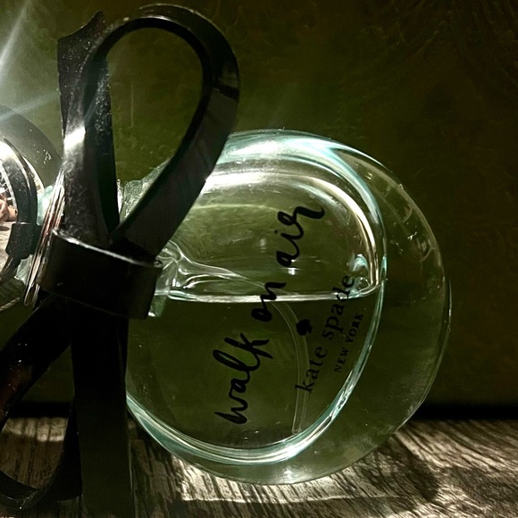 Kate Spade Walk on Air - Picture 3 of 3